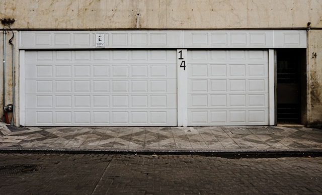 Overhead Door Systems for Colorado Weather: Durability and Insulation Tips